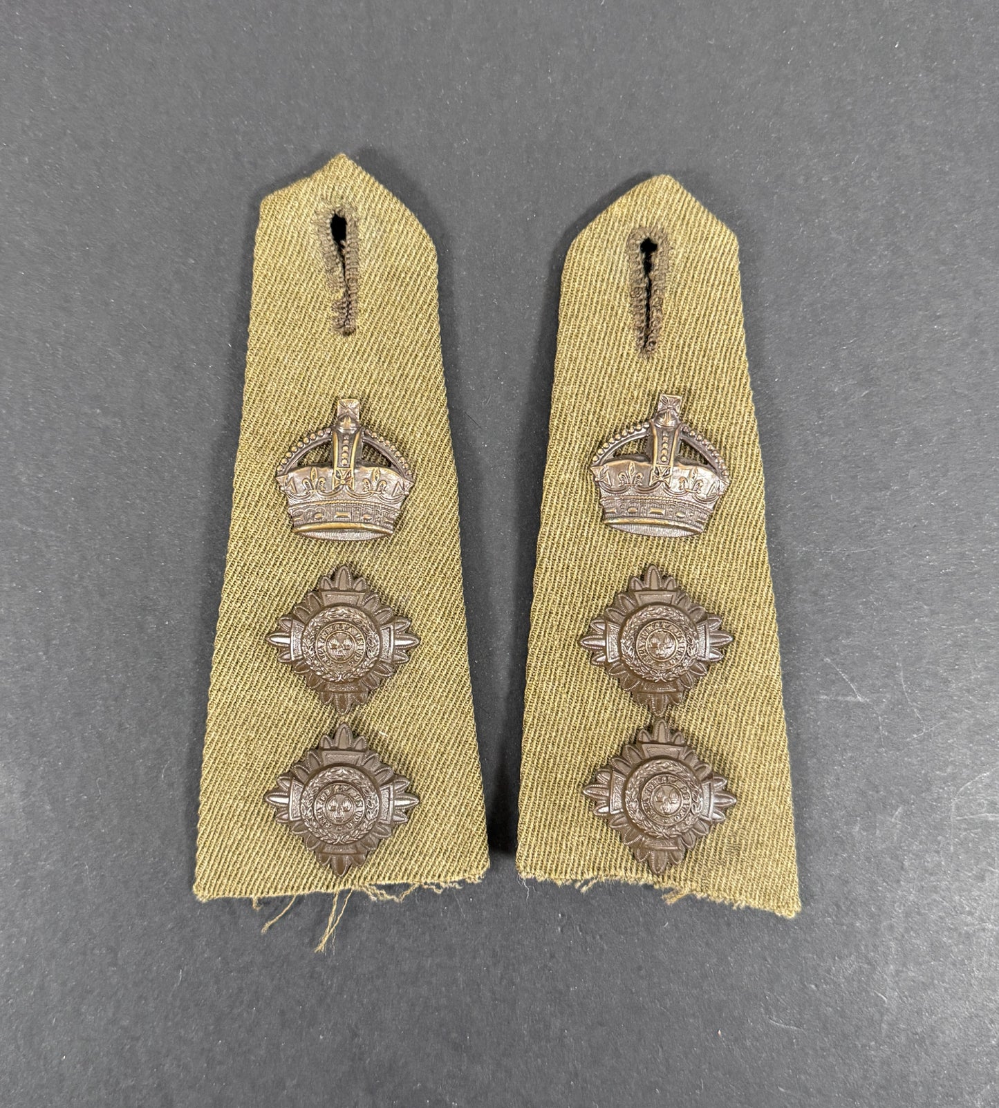 WW2 British Army Colonel's Uniform Shoulder Straps Rank Badges