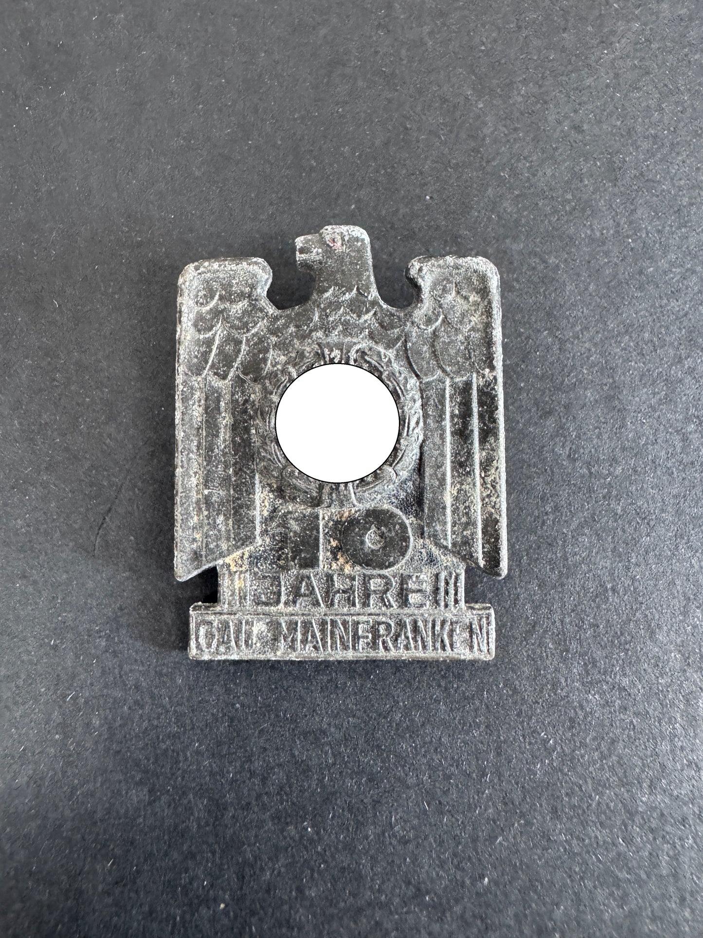 Third Reich 10 Jahre Gau-Mainfranken Anniversary Tinnie Badge