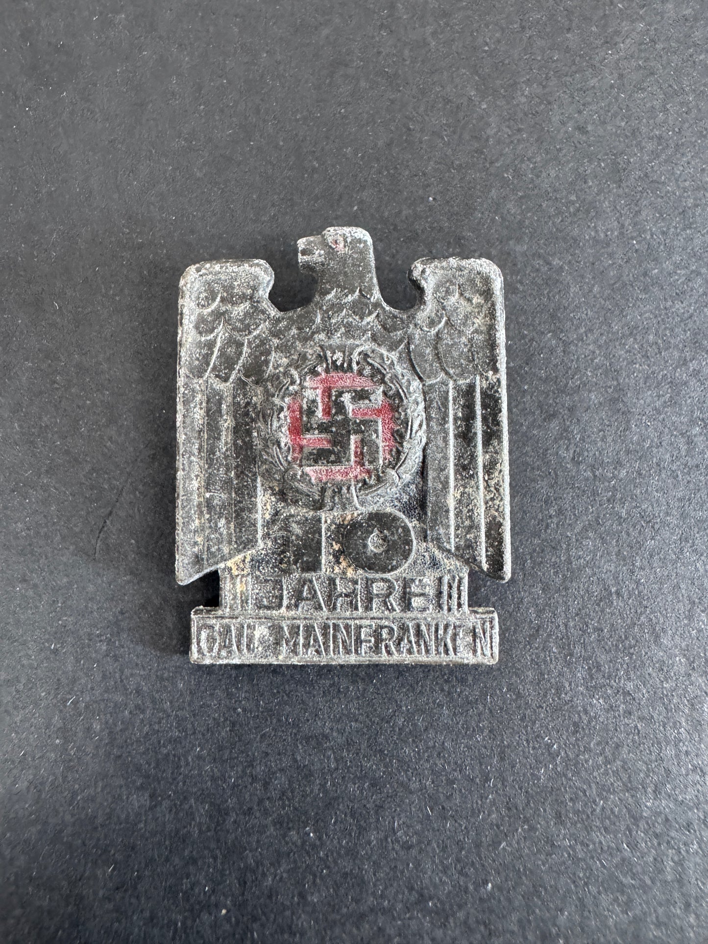 Third Reich 10 Jahre Gau-Mainfranken Anniversary Tinnie Badge