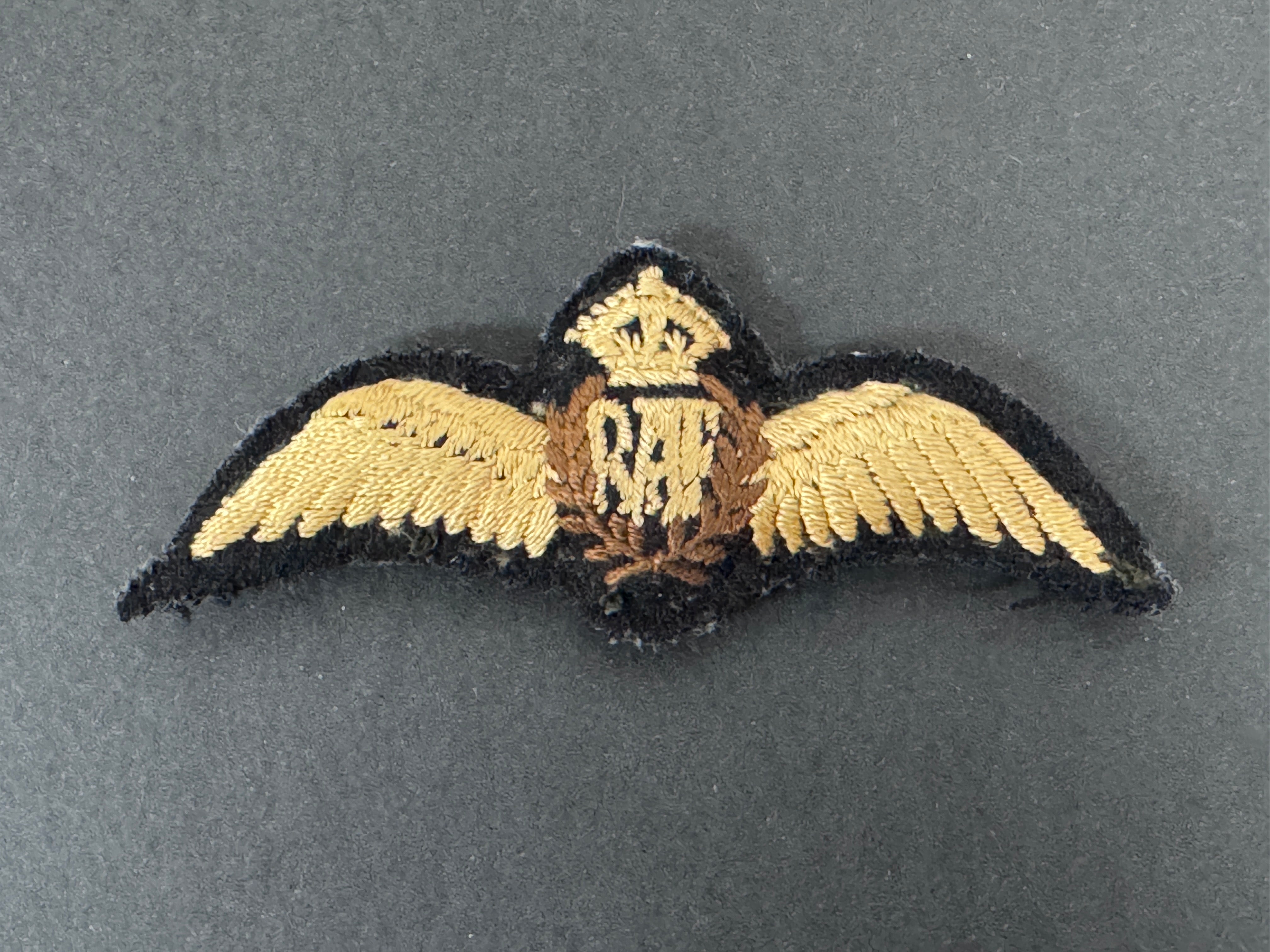 WW2 British RAF Royal Air Force Pilot Wings Badge – Medals-Militaria