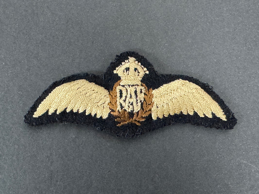 WW2 British Royal Air Force Pilot Wing Cloth Breast Badge