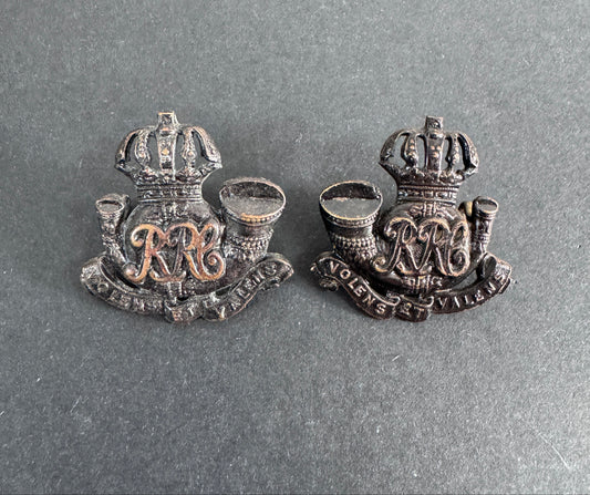 WW2 Royal Rifles of Canada Collar Badges (Pair)
