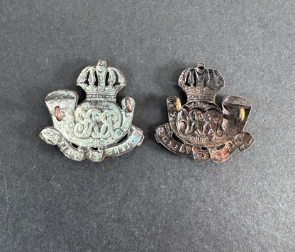 WW2 Royal Rifles of Canada Collar Badges (Pair)