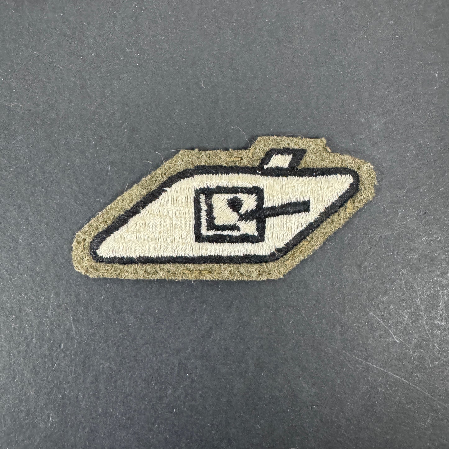 WW2 British Army Royal Tank Regiment (RTR) Arm Badge