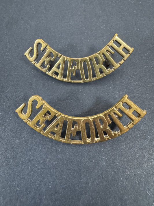 British Army Seaforth Highlanders Shoulder Title Badges (Pair)