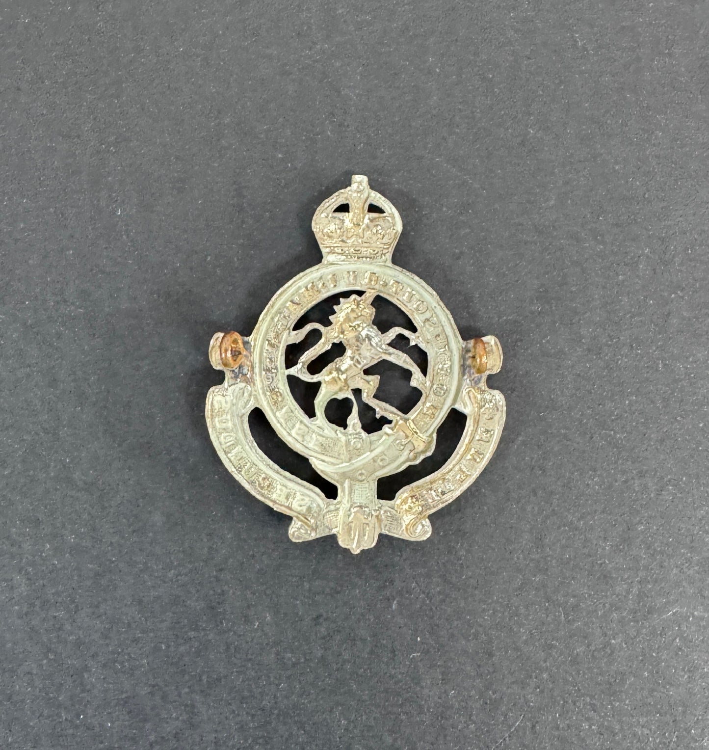 WW2 Canadian Army Governor General's Horse Guards Cap Badge