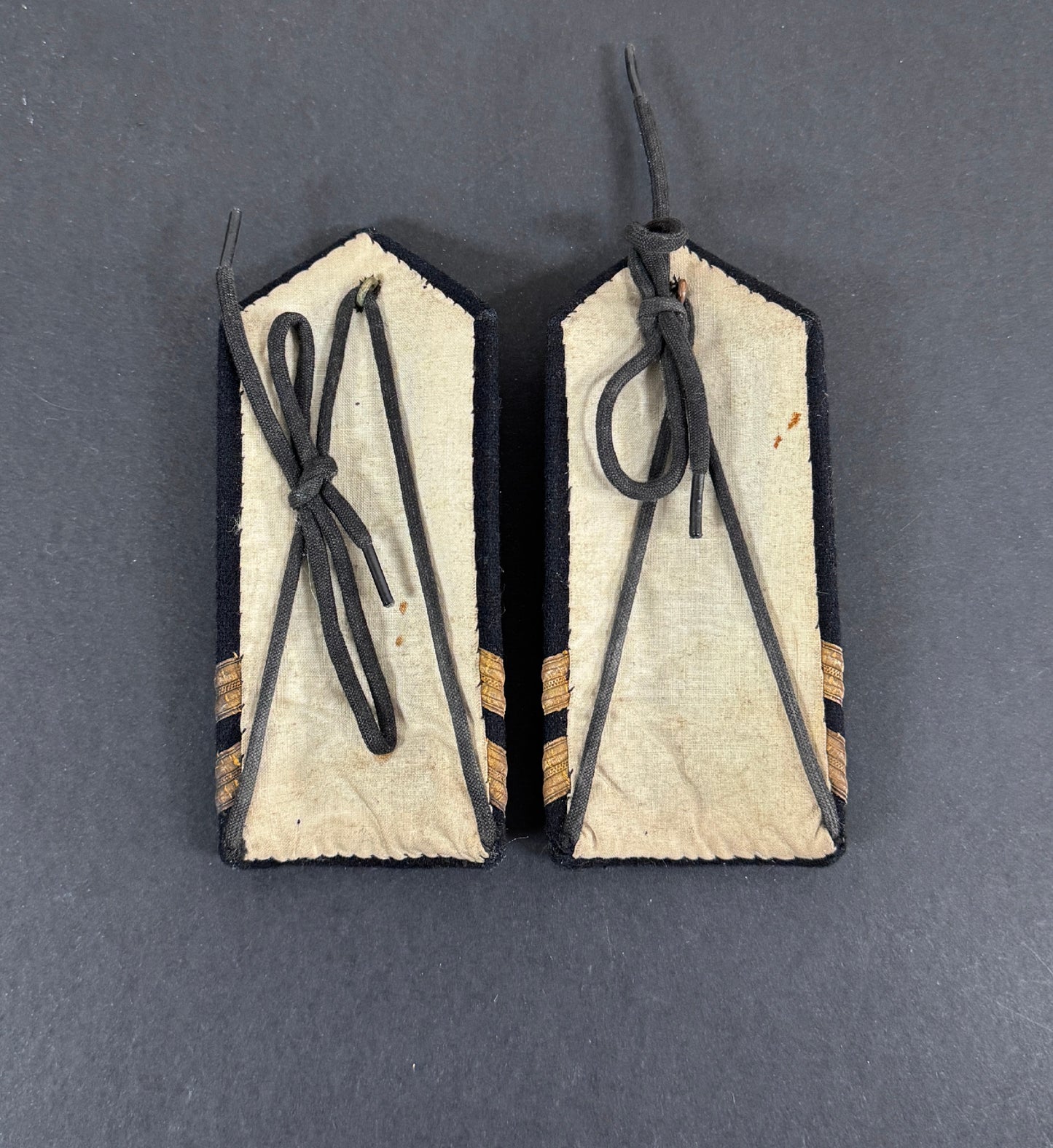 WW2 British Royal Navy Volunteer Reserve Officer Shoulder Boards Epaulettes