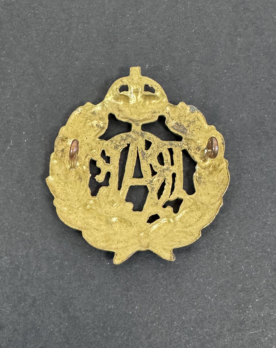 WW2 RCAF Royal Canadian Air Force Cap Badge