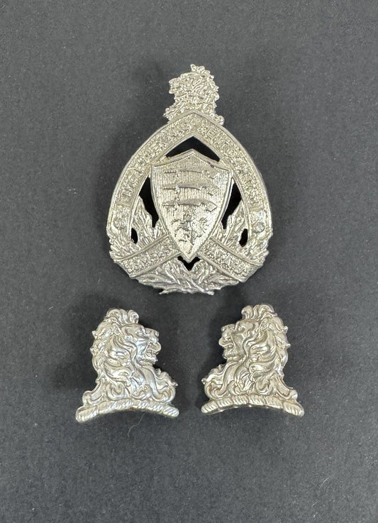 WW2 Canadian Army Essex and Kent Scottish Glengarry Cap Badge & Collar Badges