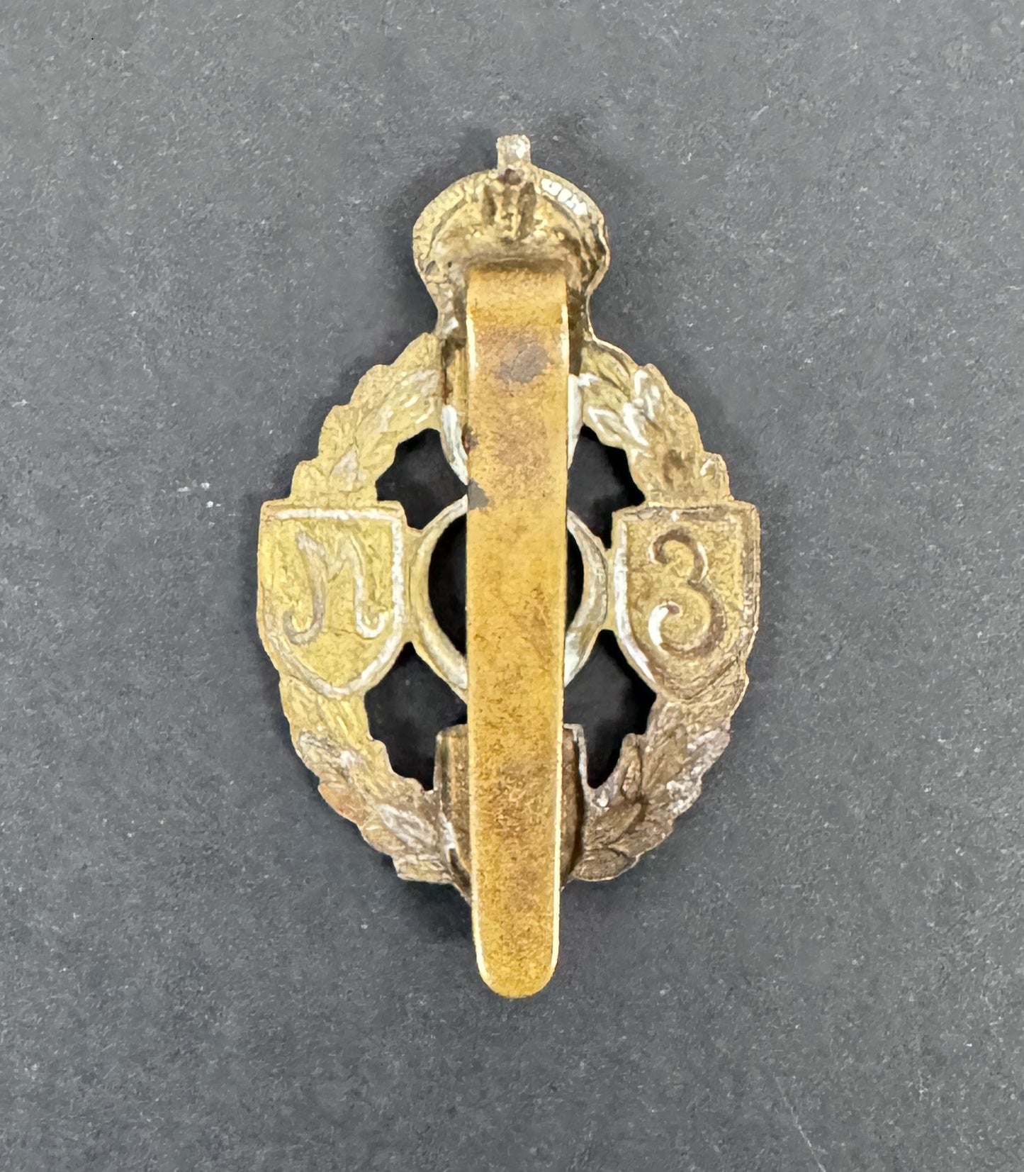 WW2 British Army Royal Mechanical and Electrical Engineers (REME) Cap Badge