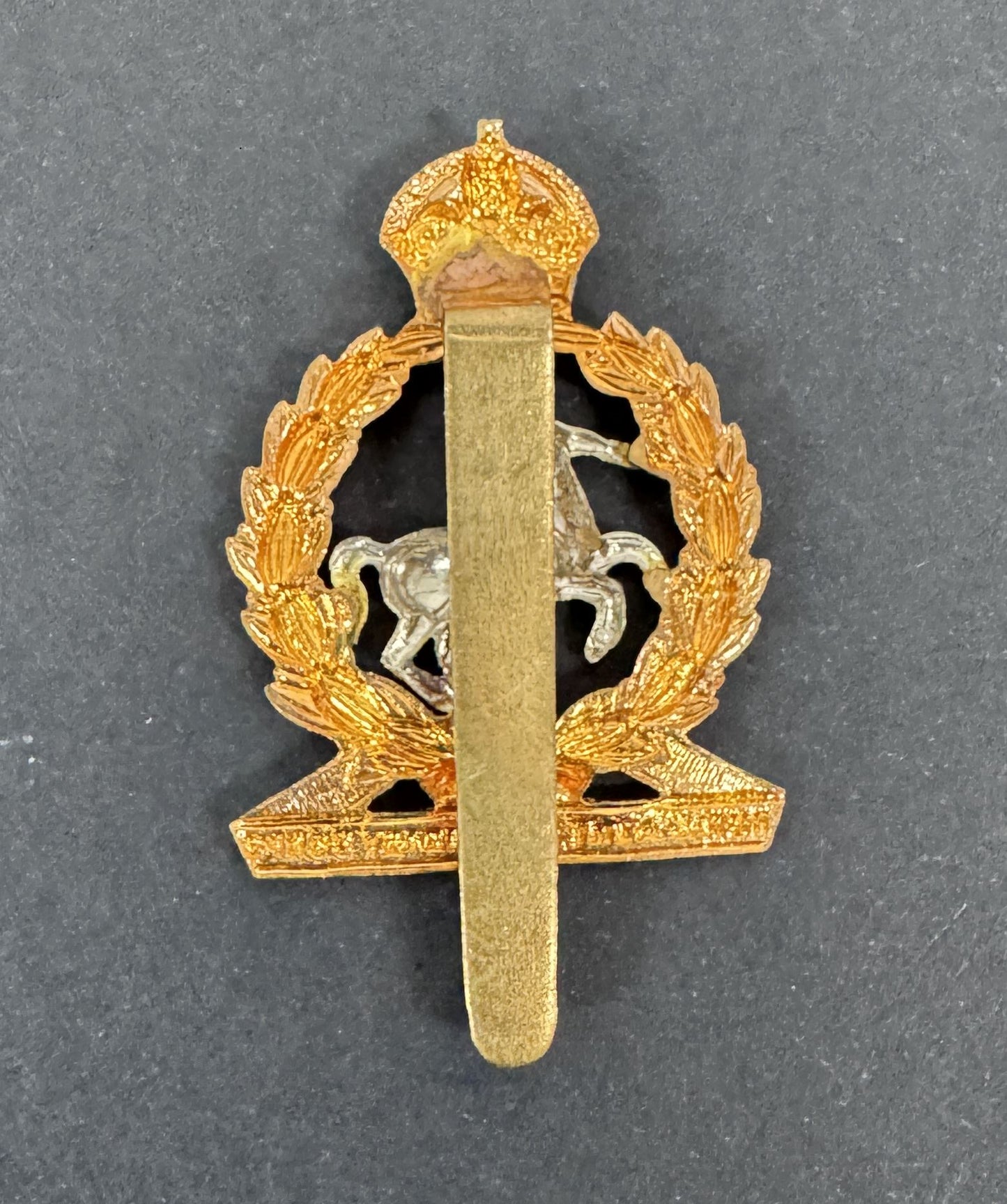 WW2 British Royal Army Veterinary Corps Cap Badge