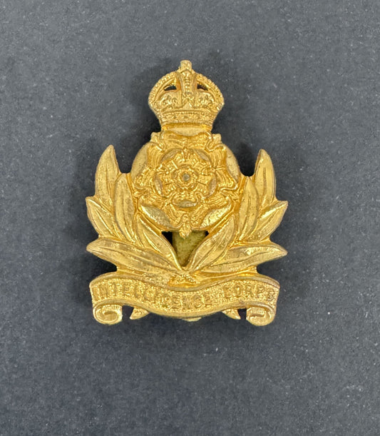 WW2 Era British Army Intelligence Corps Cap Badge