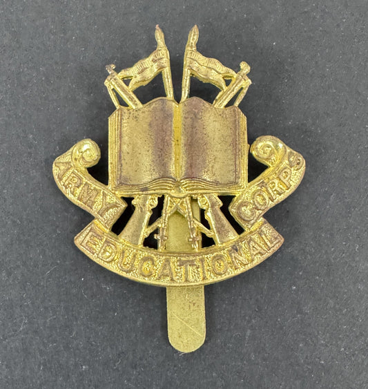 WW2 British Army Educational Corps Cap Badge