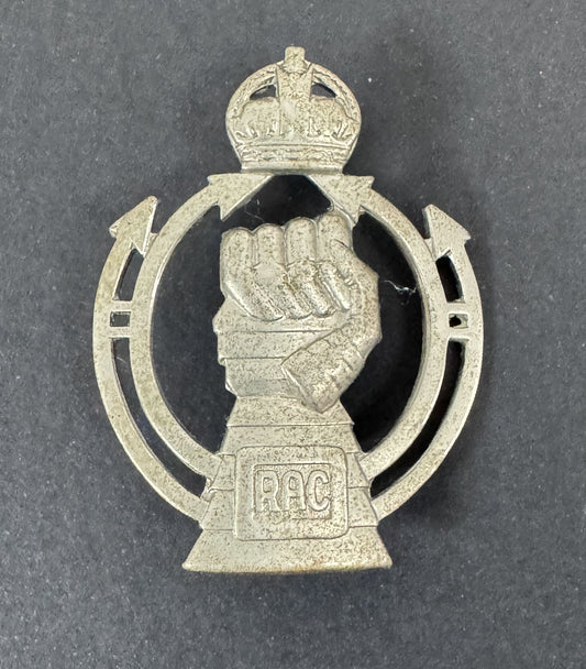 WW2 British Army Royal Armoured Corps Cap Badge
