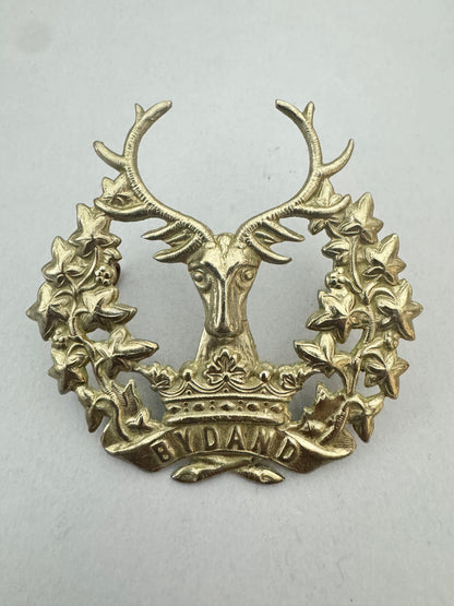 WW2 British Army Gordon Highlanders Glengarry Cap Badge