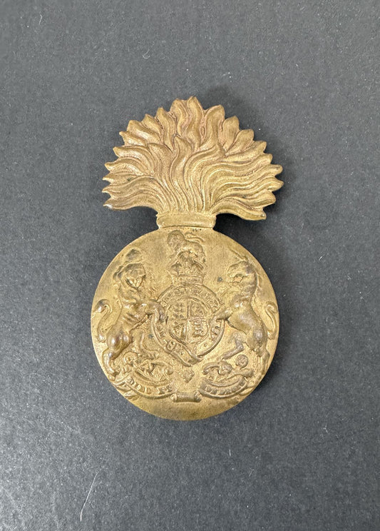 WW1 British Army Royal Scots Fusiliers Glengarry Cap Badge