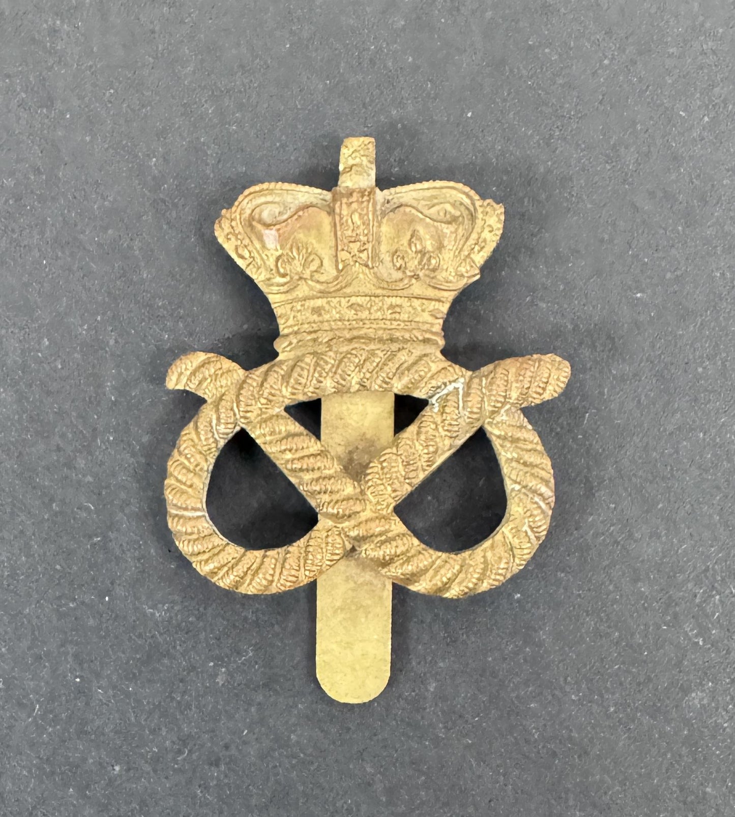 Victorian British Army Staffordshire Yeomanry Cavalry Cap Badge