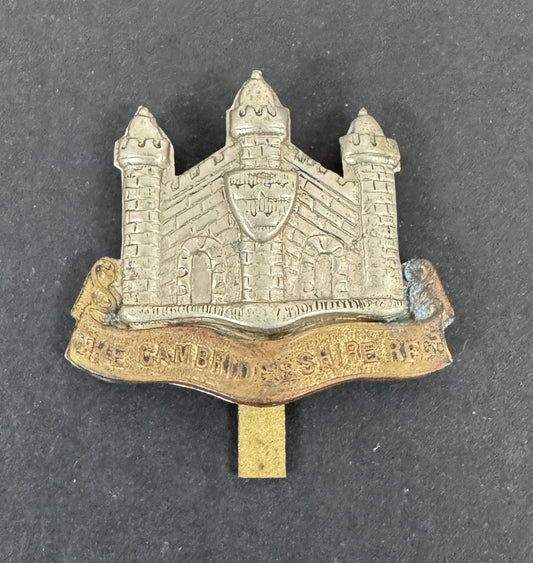 WW2 British Army Cambridgeshire Regiment Cap Badge LAMBOURNE