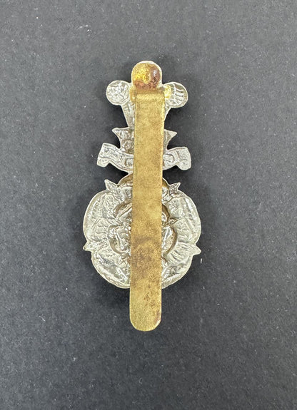 WW2 British Army Yorkshire Hussars Yeomanry Cap Badge