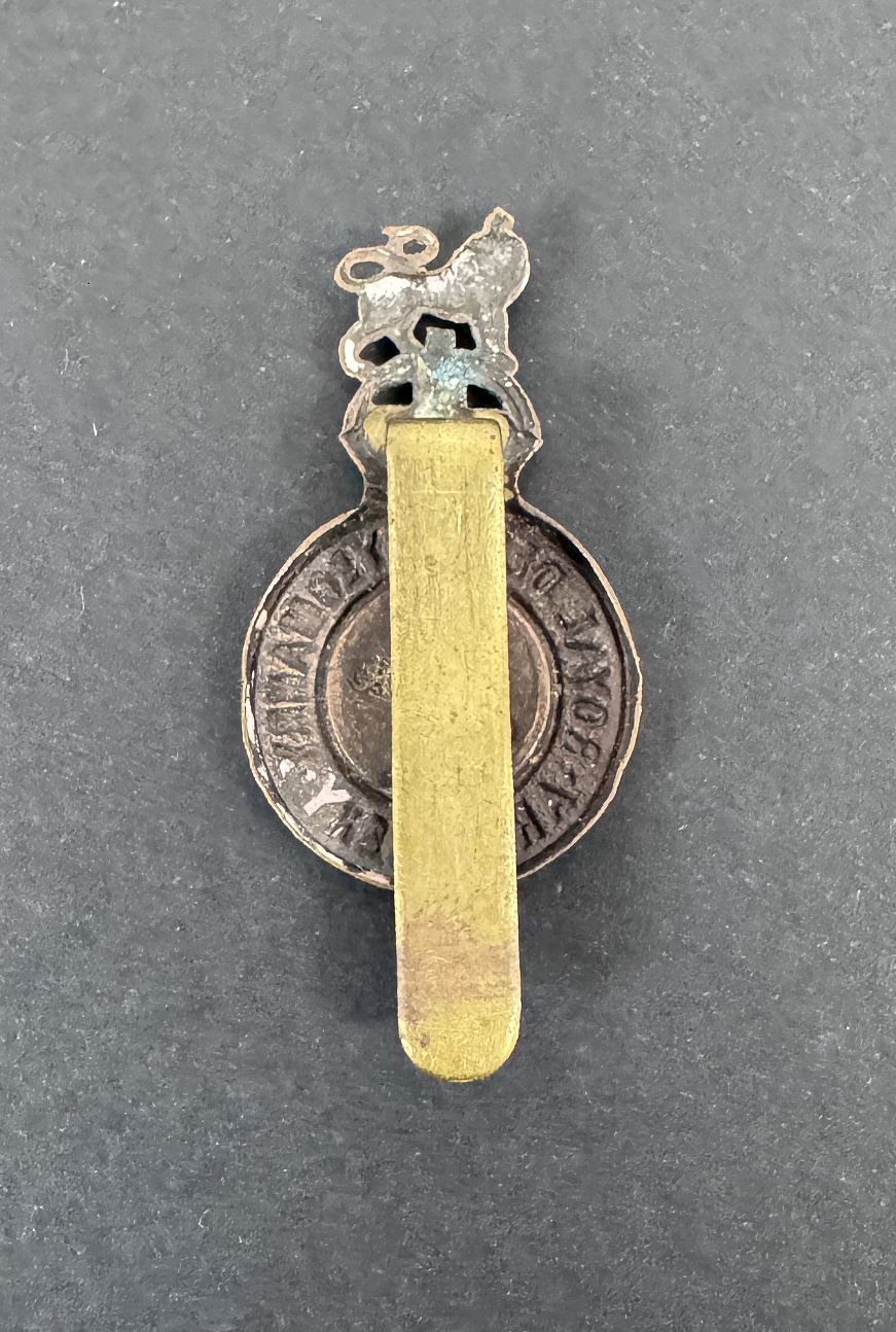 WW2 British Army Royal Devon Yeomanry Artillery Cap Badge