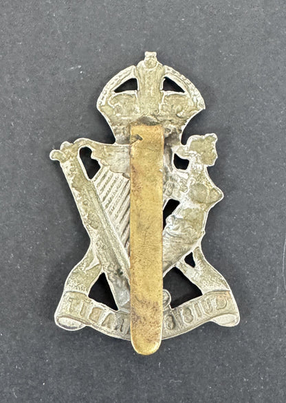WW2 British Army Royal Ulster Rifles Regiment Cap Badge