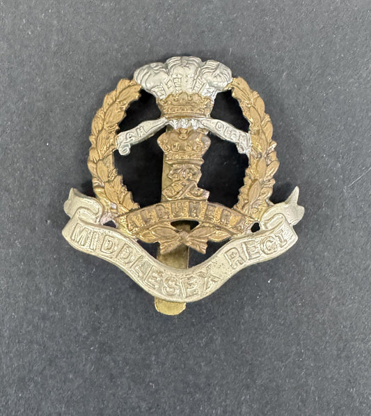 WW2 British Army Middlesex Regiment Cap Badge