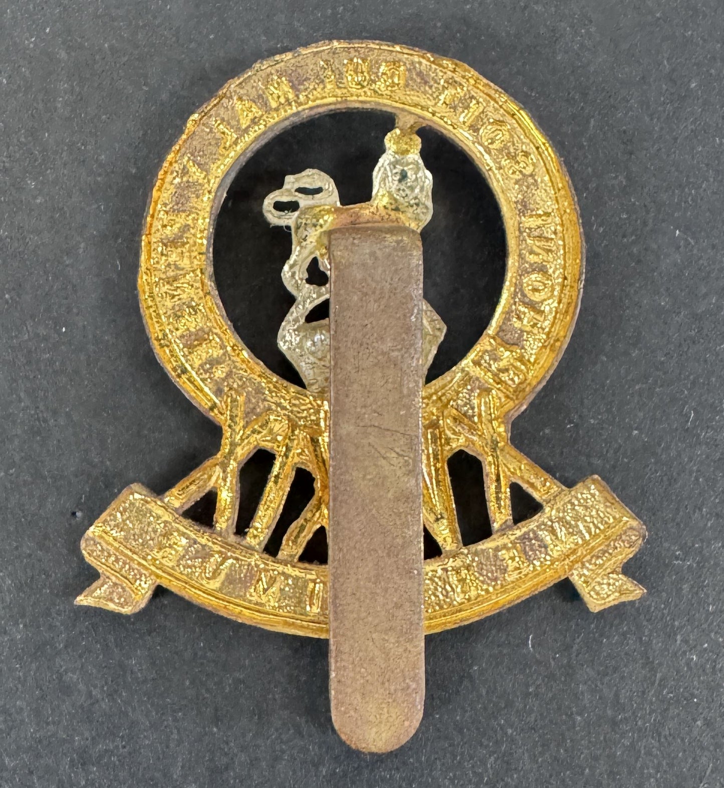 WW2 British Army 15th / 19th King's Royal Hussars Regiment Cap Badge