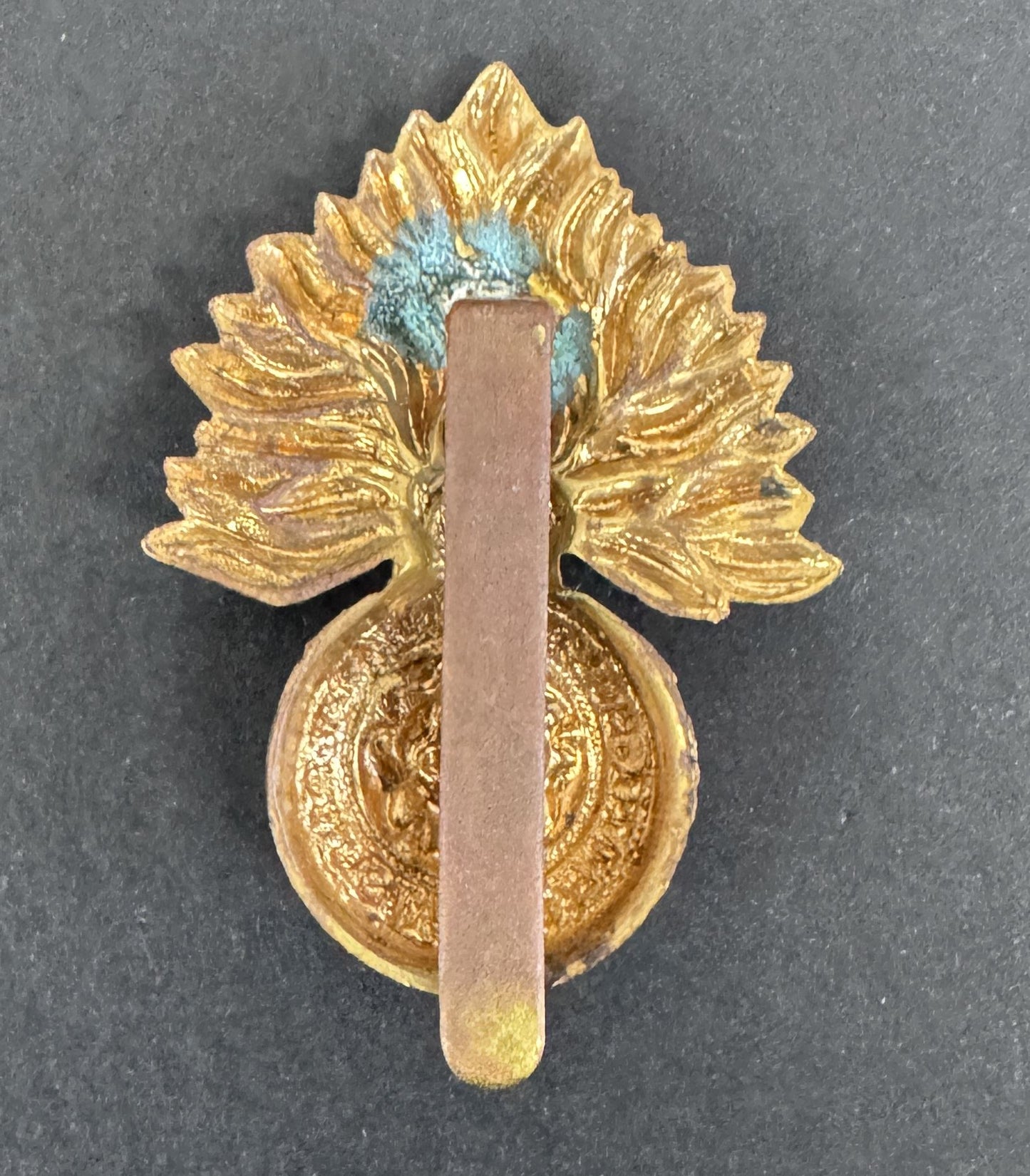 WW2 British Army 1st - 4th City of London Regiment (Royal Fusiliers) Cap Badge
