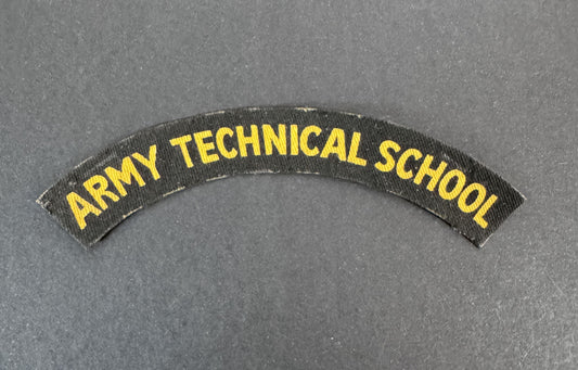WW2 British Army Technical School Printed Shoulder Title Badge