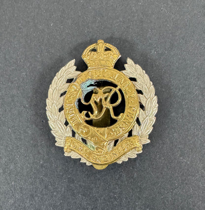 WW2 Royal Engineers Warrant Officer Cap Badge (British Army)