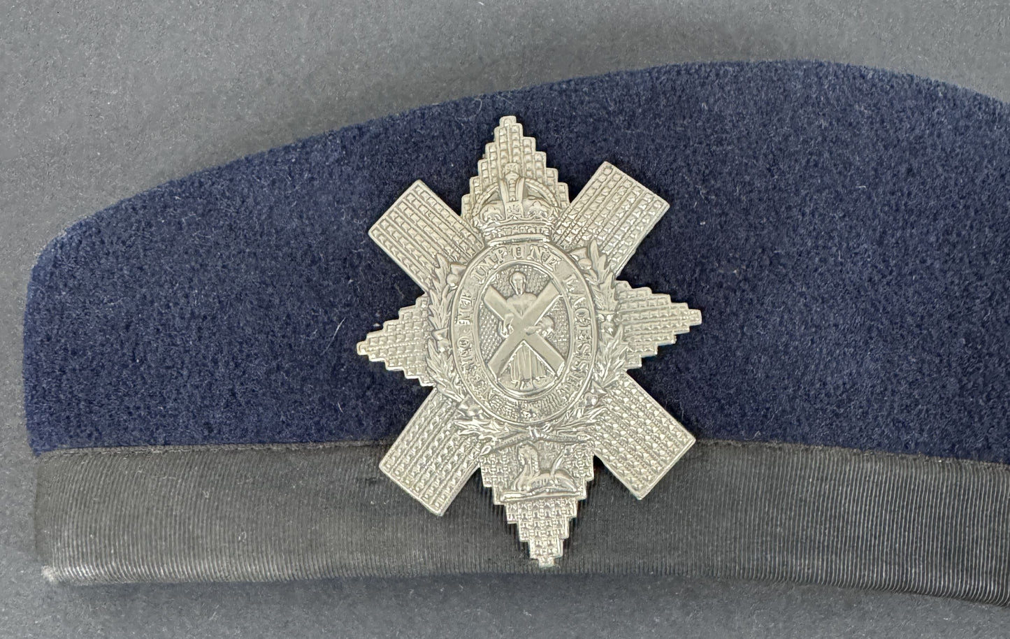 WW2 British Army Royal Highlanders 'Blackwatch' Glengarry Cap – An original Glengarry cap of the Royal Highlanders Regimen...