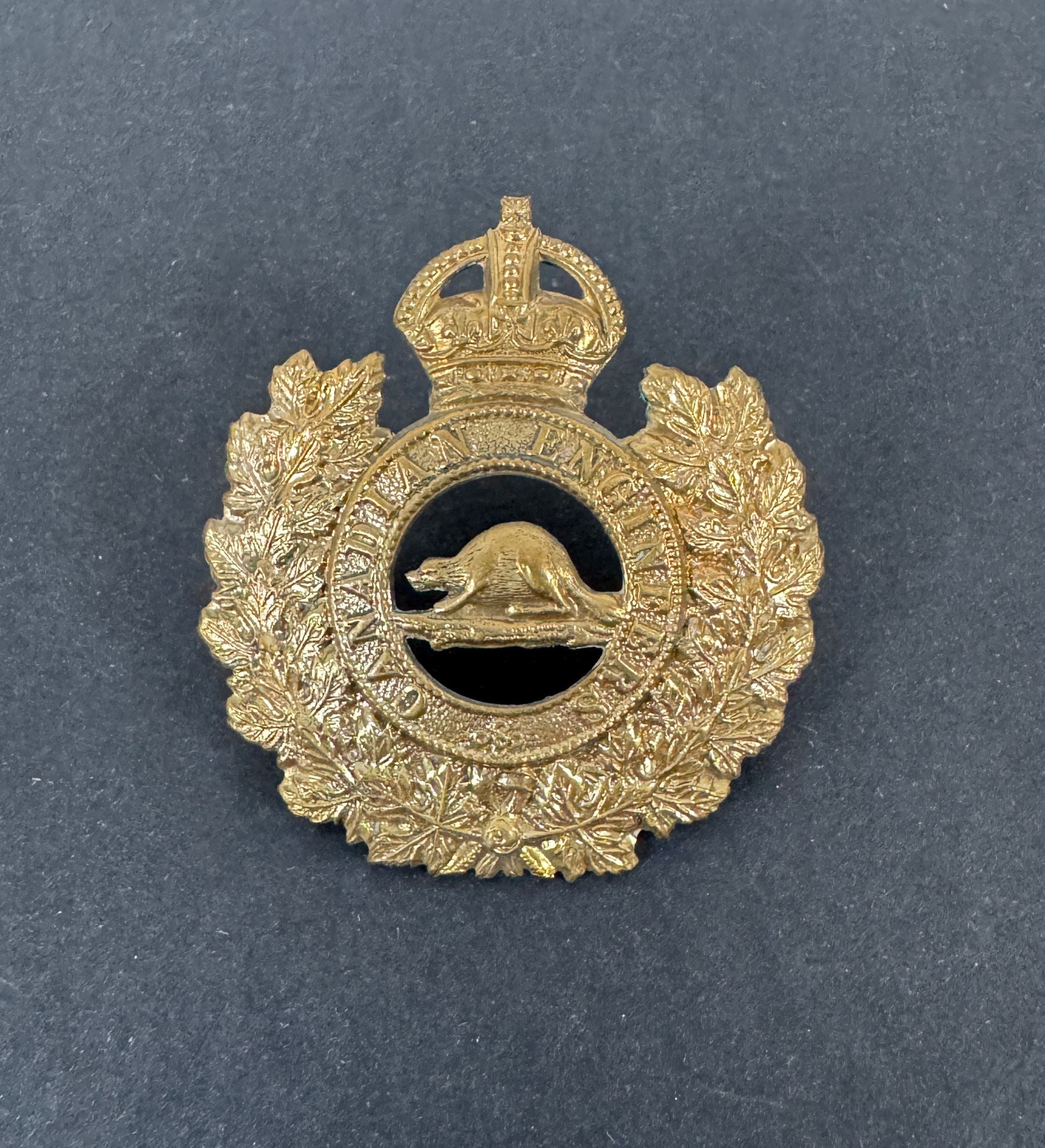 WW1 Canadian Engineers Cap Badge CEF – An original other ranks cap badge of the Canadian Engineers - Canadian Expeditionar...