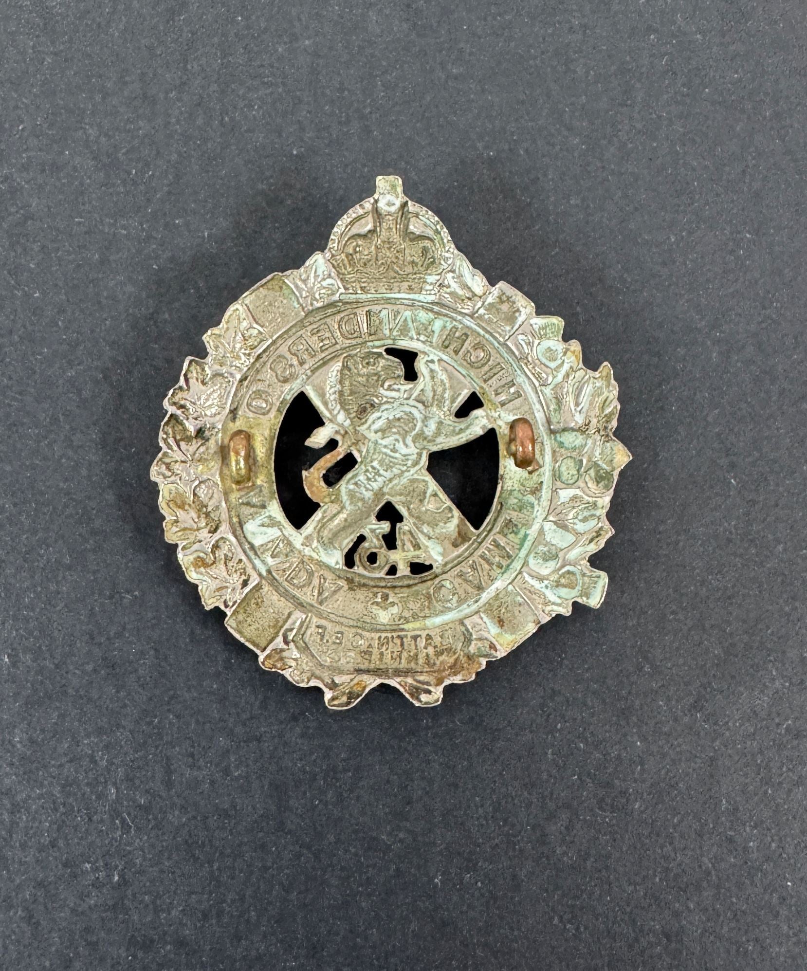 WW1 Canadian CEF 43rd Winnipeg Battalion Cameron Highlanders Cap Badge – An original other ranks Glengarry cap badge of th...