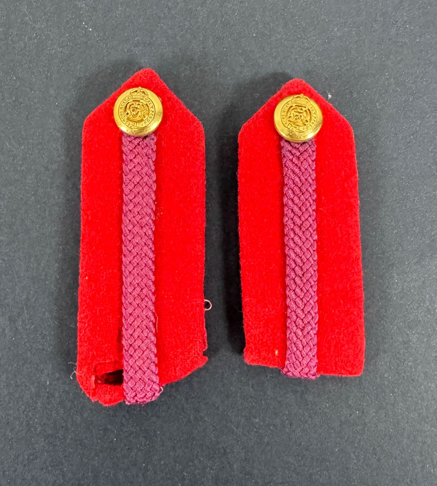 GR V British Army Brigadier / Colonel Collar Badge Gorget Patches – A matching pair of original tunic collar gorget patche...