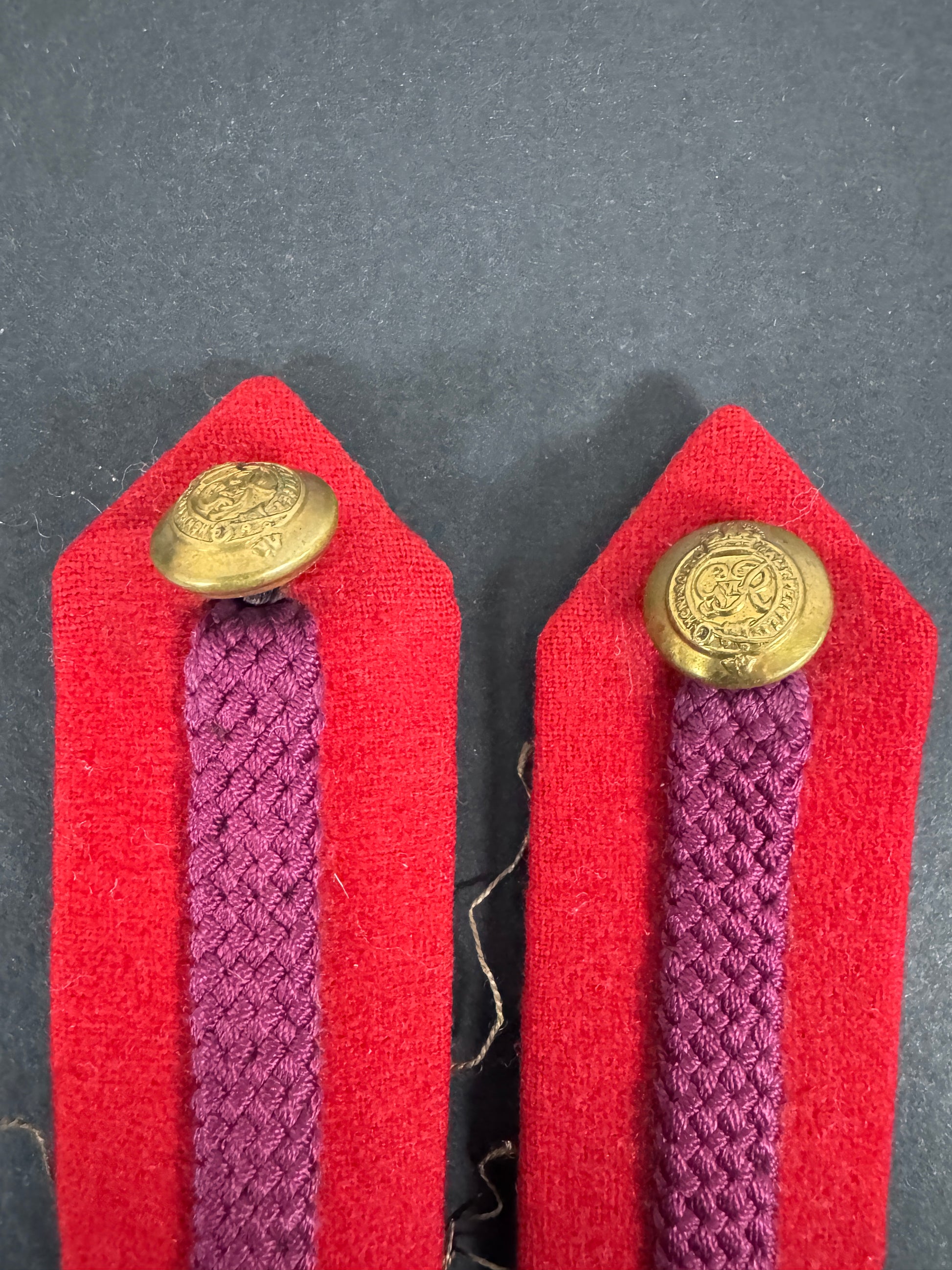 WW2 British Army Brigadier / Colonel Collar Badge Gorget Patches – A matching pair of original tunic collar gorget patches...