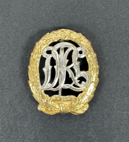 WW2 German DRL Sports Badge War Disabled Grade 1957 Version – An original and rare DRL Sports Badge for War Disabled. 1957...