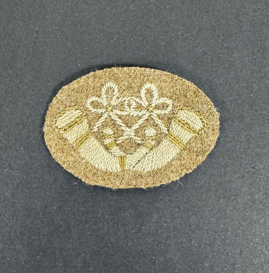 WW1 British Army Bugles Crossed Cloth Proficiency Arm Badge – An original and scarce trade proficiency cloth arm badge of...