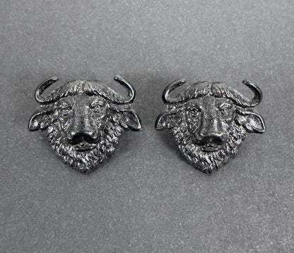 WW2 South African Army Kaffrarian Rifles Uniform Collar Badges – An matching pair of original collar badges of The Kaffrar...