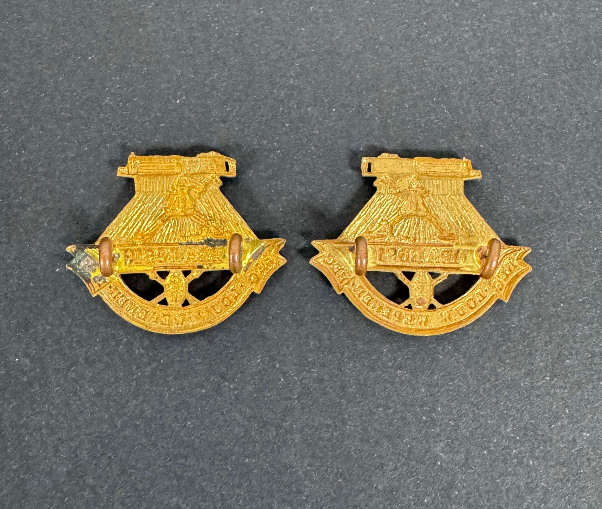 WW2 South African Army Louw Wepener Machine Gun Regiment Uniform Collar Badges – An matching pair original collar badges o...