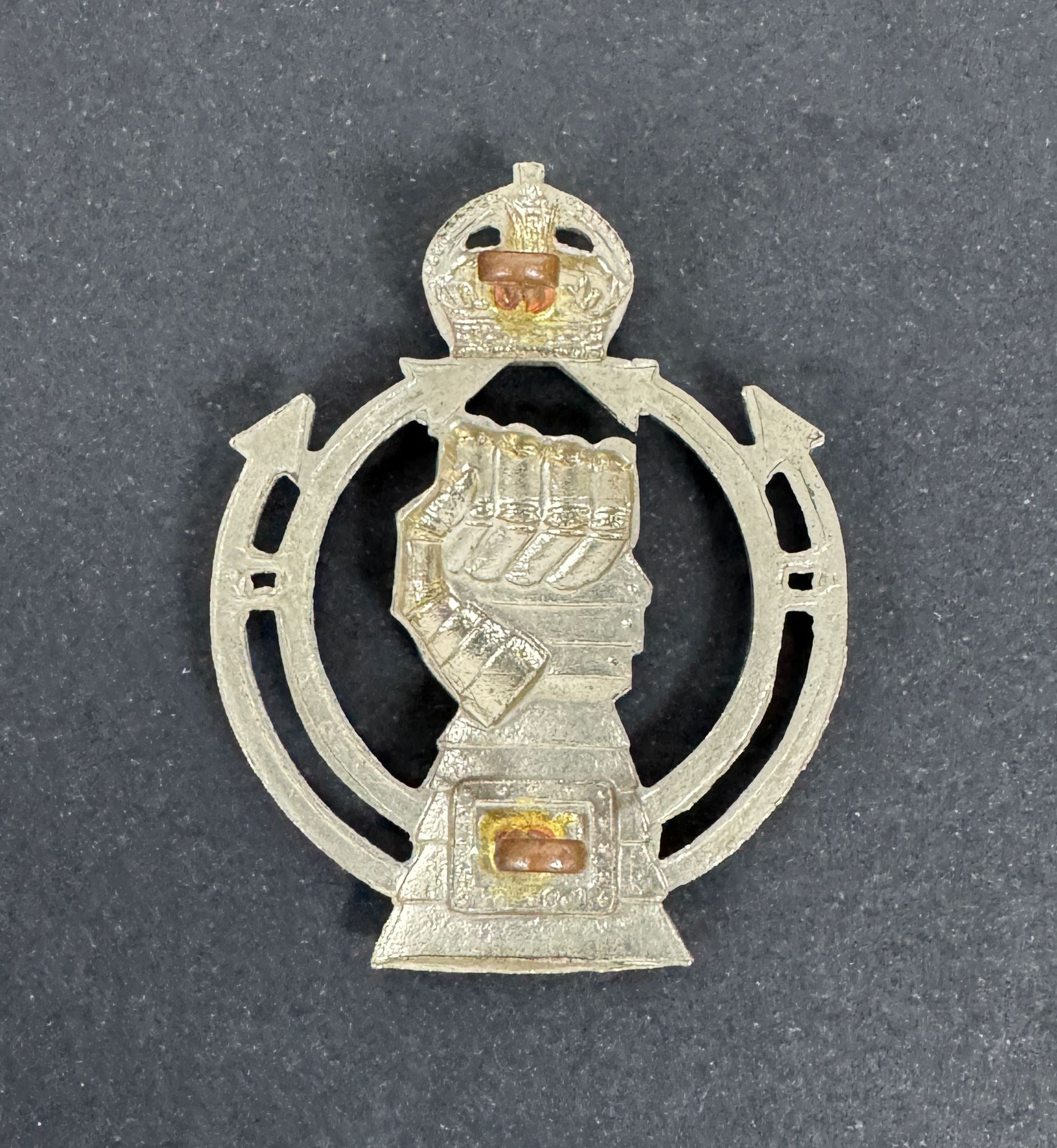 WW2 Royal Armoured Corps Cap Badge (British Army) – An original other ranks cap badge of The Royal Armoured Corps (R.A.C.)...