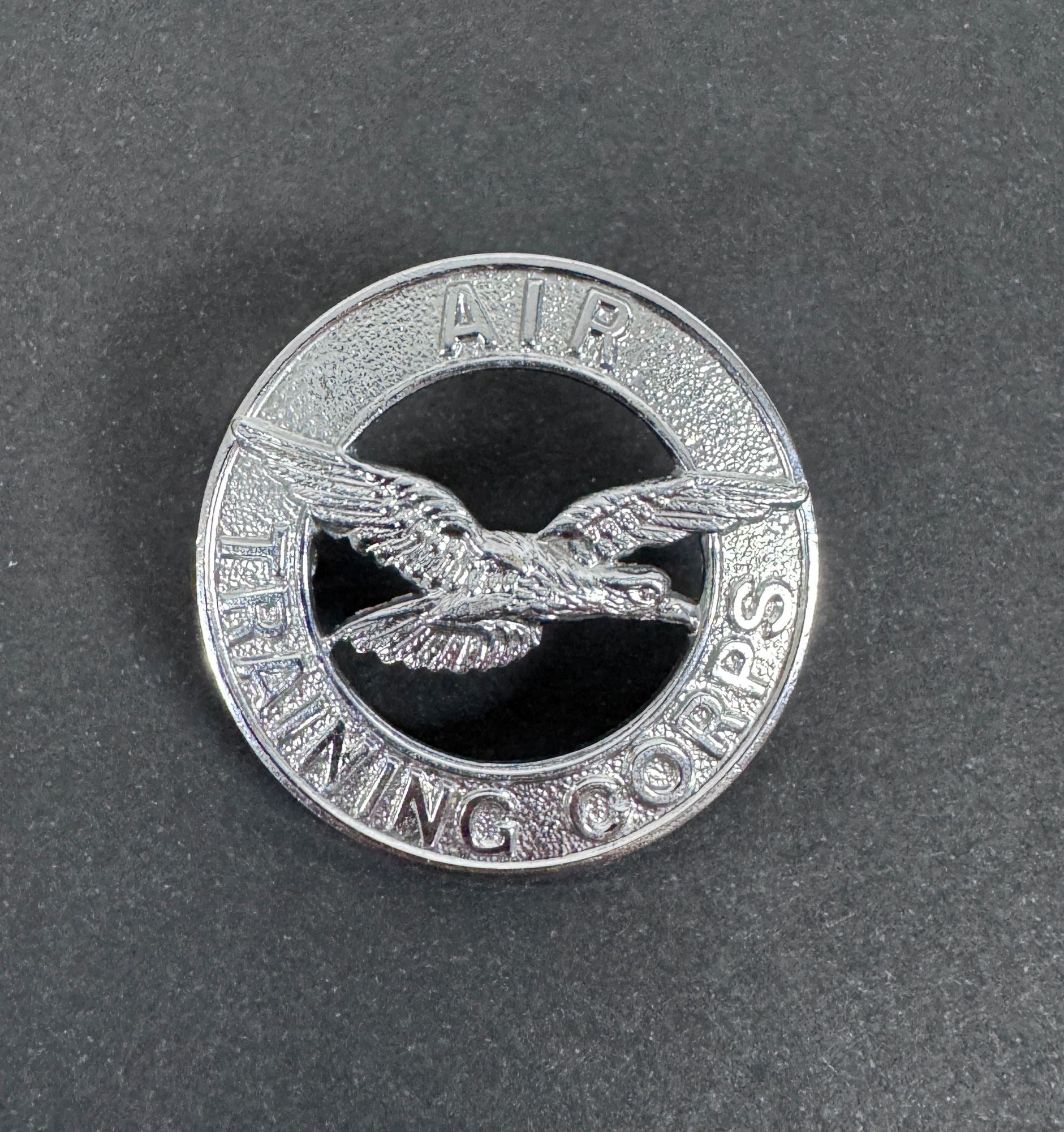 British Air Training Corps (ATC) Cap Badge (RAF) – An original other ranks cap badge of The Air Training Corps (A.T.C.). 3...