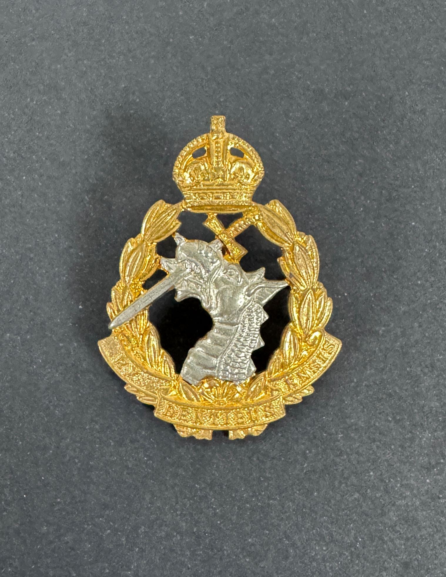 Royal Army Dental Corps (RADC) Cap Badge British Army – An original other ranks cap badge of The Royal Army Dental Corps (...