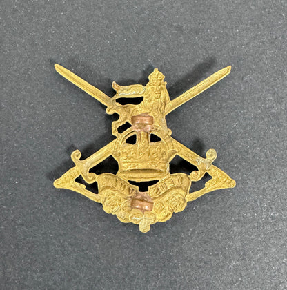 Infantry Training Corps Cap Badge WW2 British – An original other ranks cap badge of The Infantry Training Corps. 42 x 39