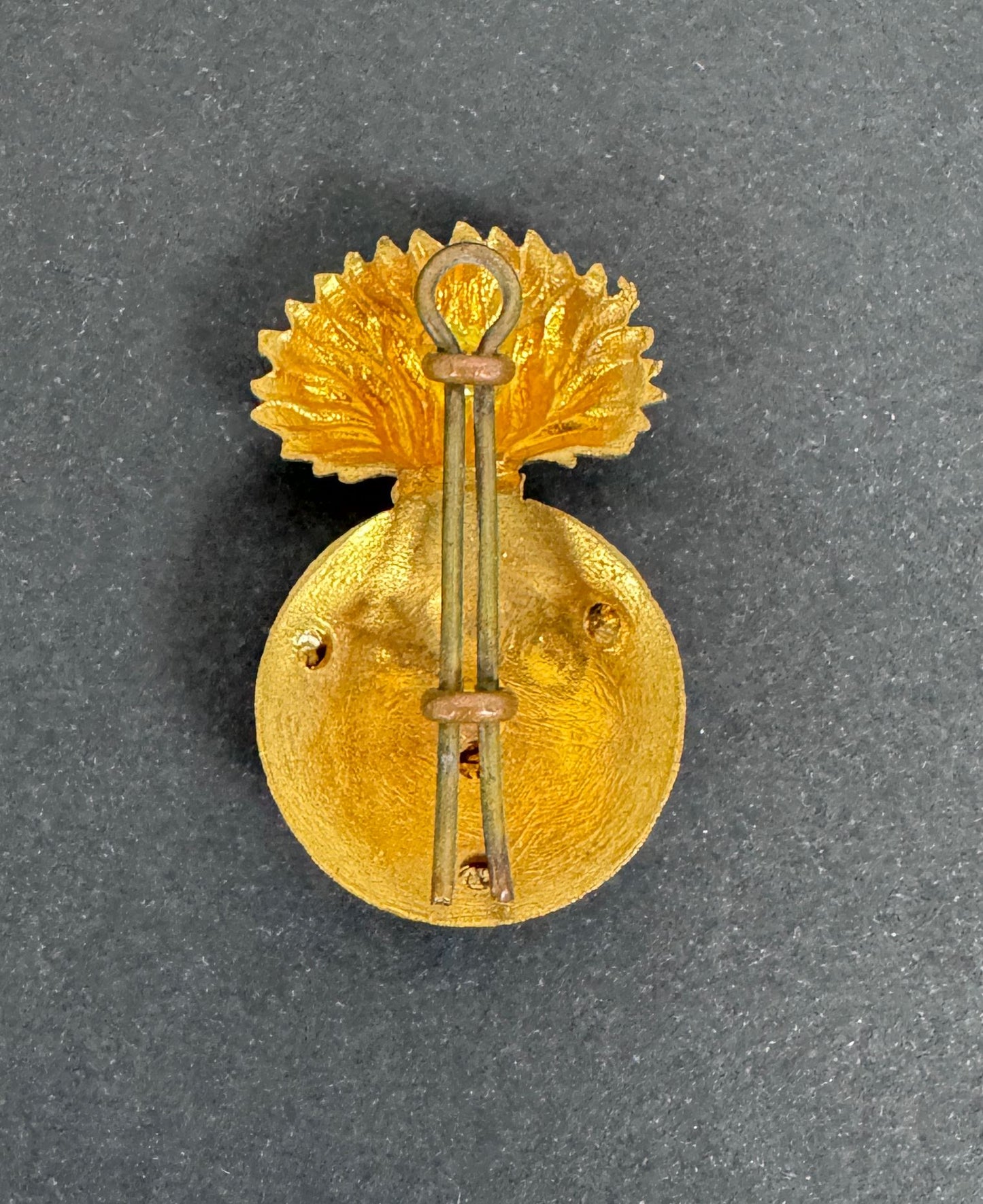 The Welch Fusiliers WW2 British Army Cap Badge – An original other ranks cap badge of The Royal Welch Fusiliers White meta...