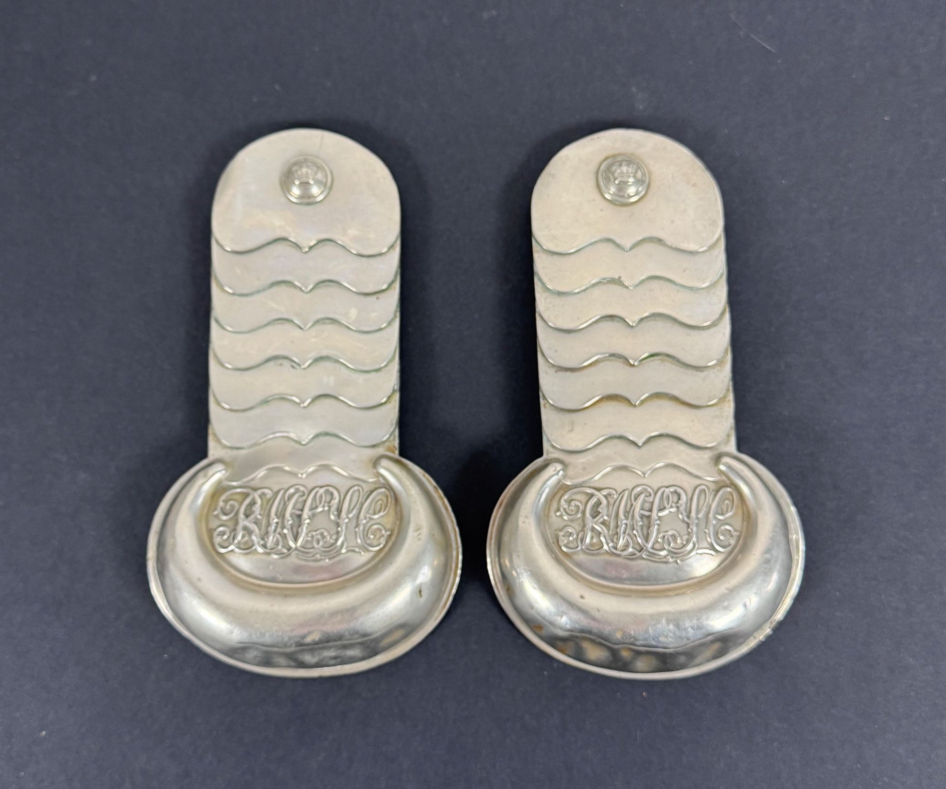 Victorian British Army Midlothian Yeomanry Cavalry Officer's Shoulder Epaulettes – An original and very scarce pair of off...