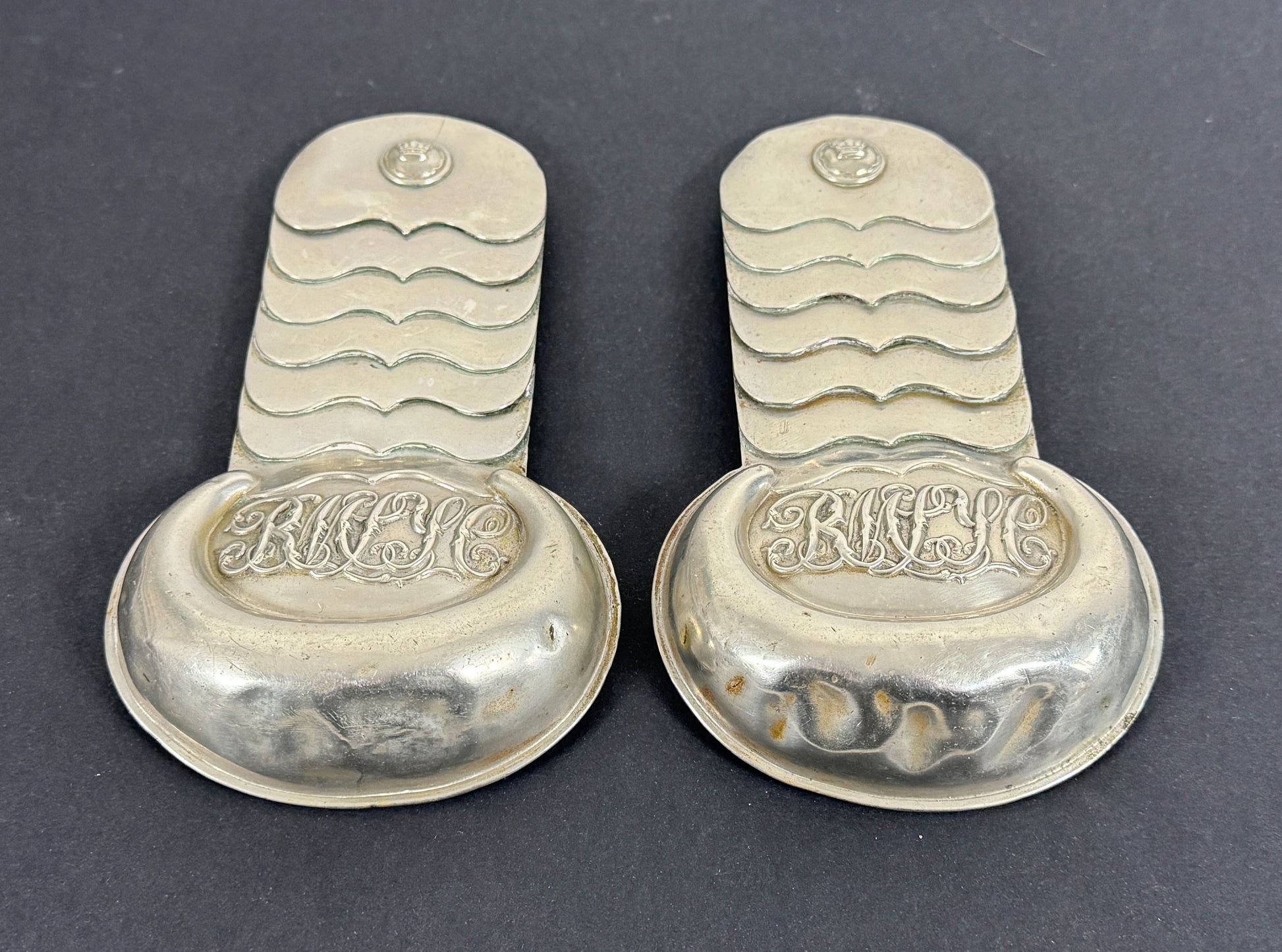 Victorian British Army Midlothian Yeomanry Cavalry Officer's Shoulder Epaulettes – An original and very scarce pair of off...