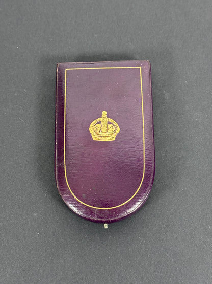 British Military Cross Medal Award Case of Issue – An original Military Cross case of issue. 130 x 77 x 24 mm. Deep