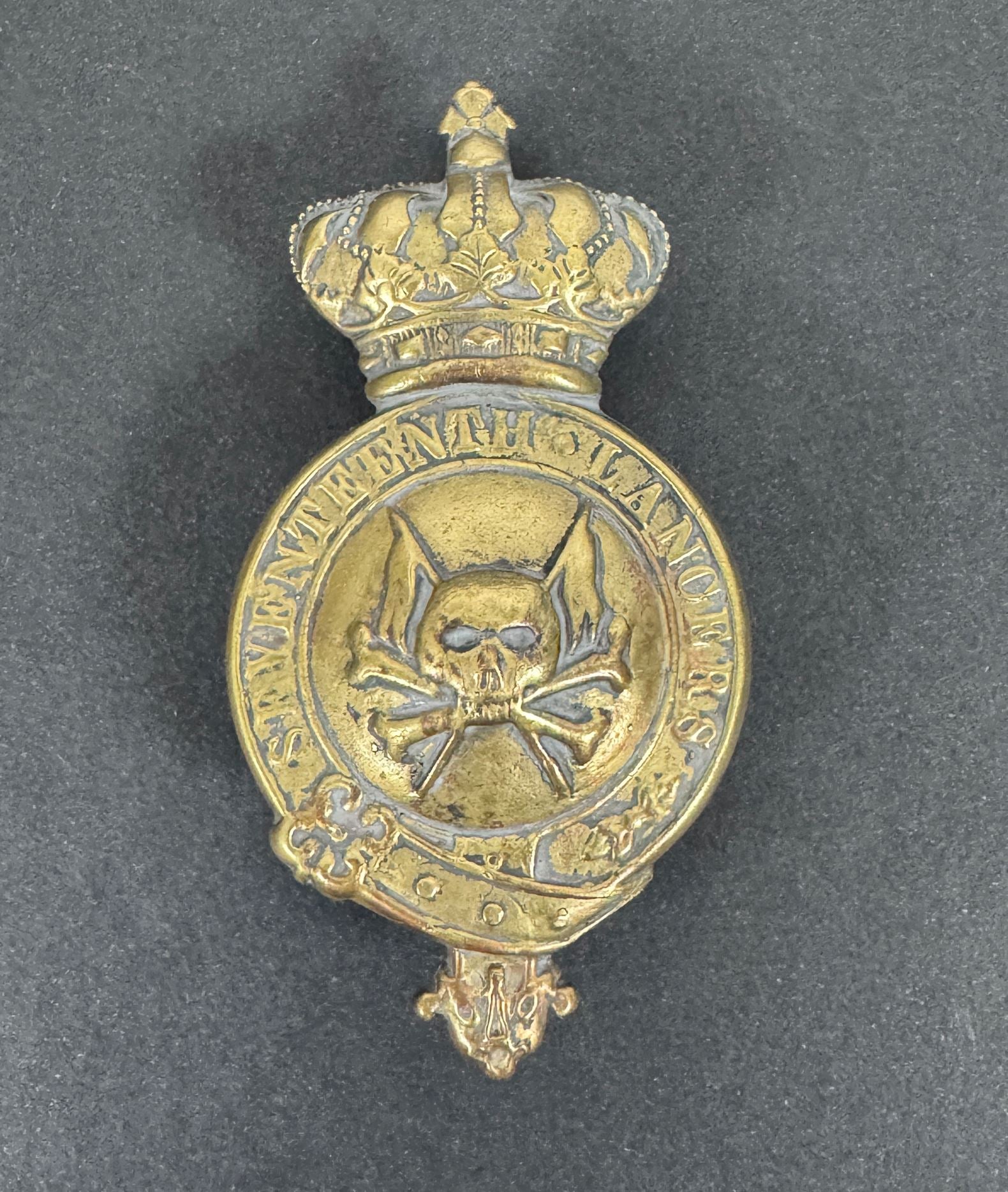 British Army Seventeenth Lancers (17th) Cavalry Martingale Bit Boss Badge – A cavalry horse bridal bit boss (martingale) o...
