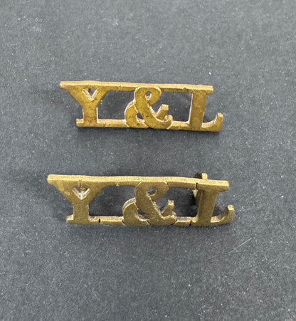 British Army York & Lancaster Regiment Shoulder Title Badges (Pair) – A matching pair of original uniform shoulder titles...