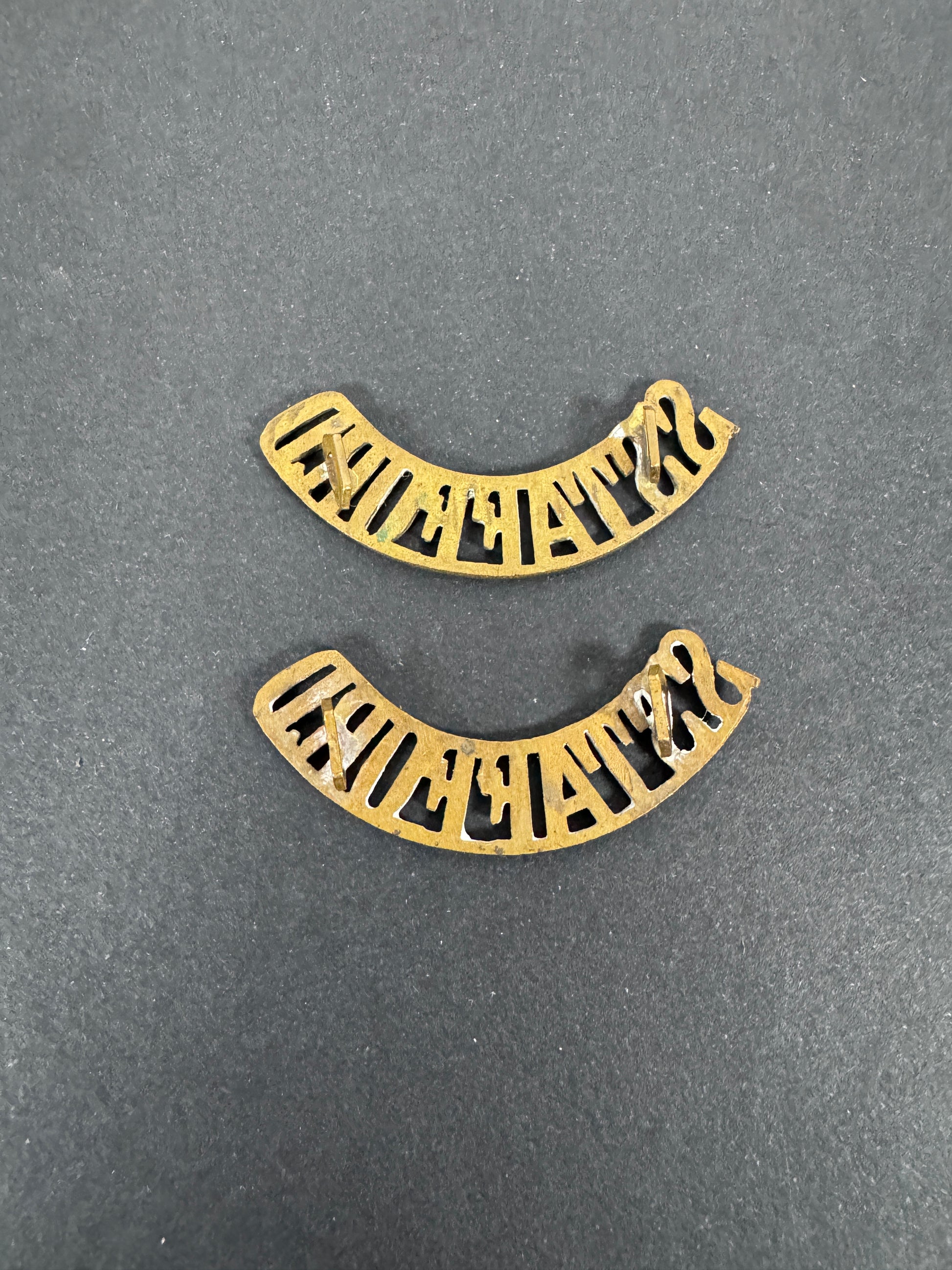 British Army South Staffordshire Regiment Shoulder Title Badges (Pair) – A matching pair of original uniform shoulder titl...